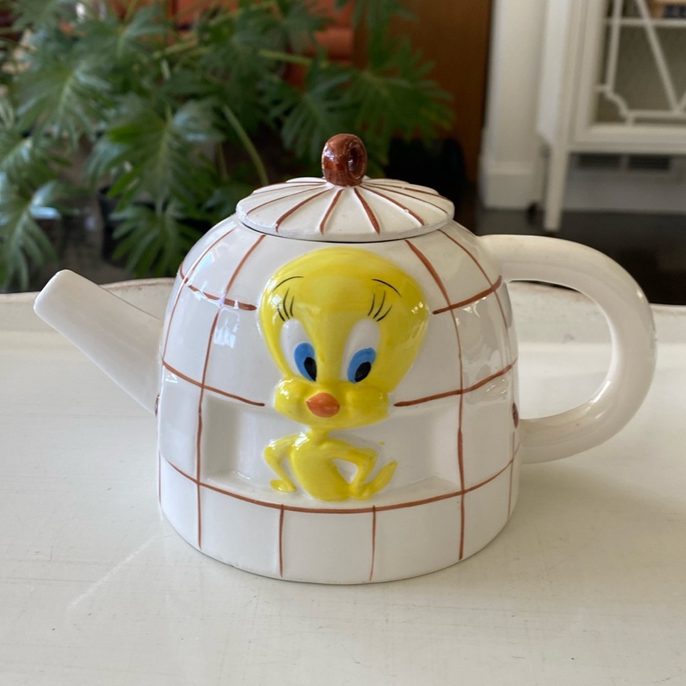 Warner Bros. 90’s Tweety Bird Ceramic Teapot Collectible - Vintage